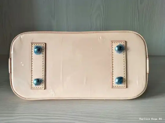 Cheap Vuitton BB ALMA Louis 0526